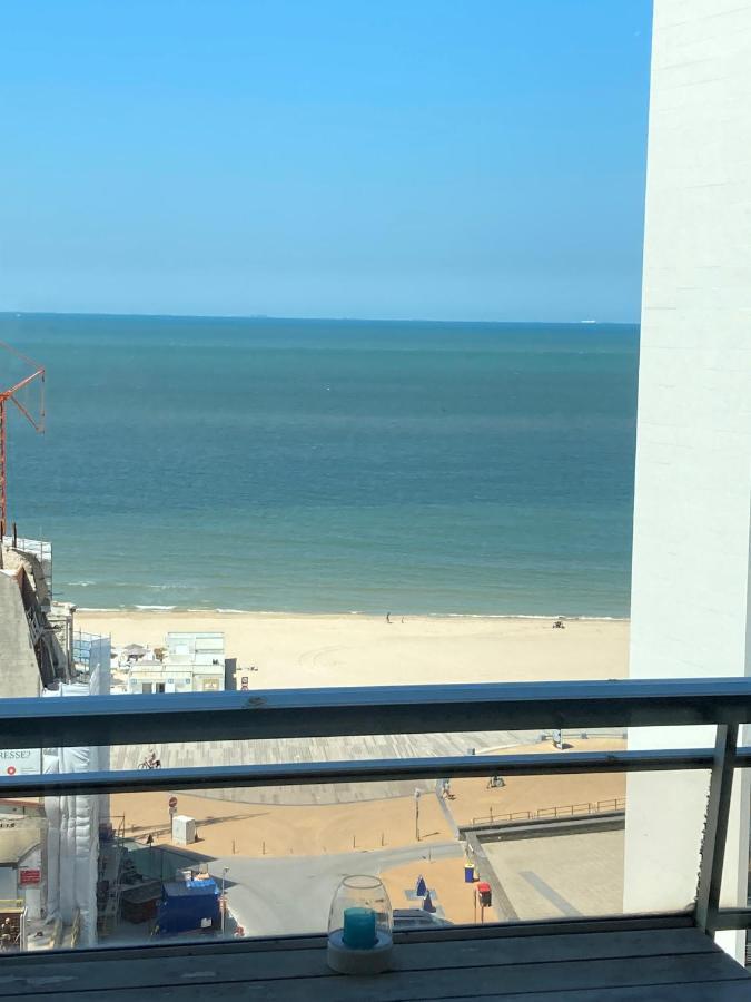 Tiny Apt W/ Balcony And Seaview, Even Out Of Your Bed ! أوستيند المظهر الخارجي الصورة